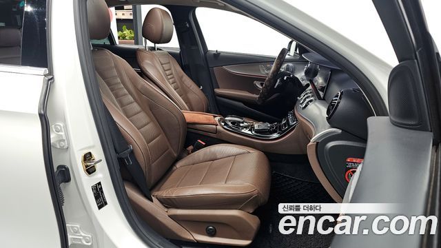 Mercedes-Benz E-Class E300 AMG Line