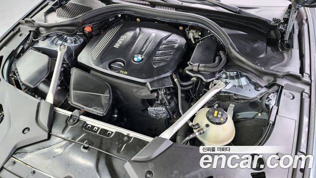 BMW 5-Series 520d xDrive Luxury Plus