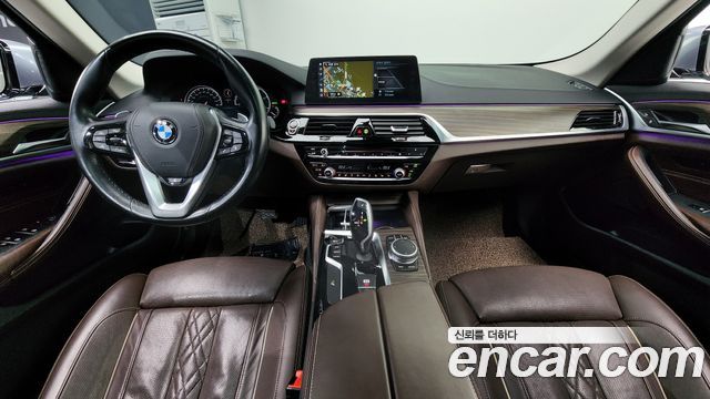BMW 5-Series 520d xDrive Luxury Plus