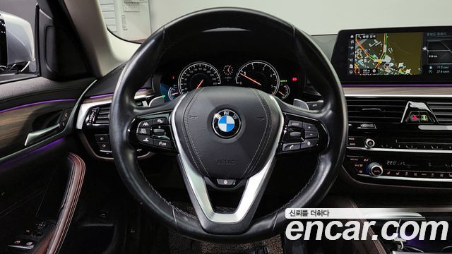 BMW 5-Series 520d xDrive Luxury Plus
