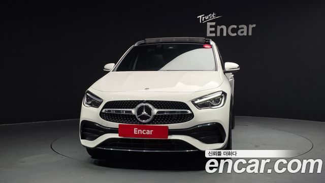 Mercedes-Benz GLA-Class GLA250 4MATIC