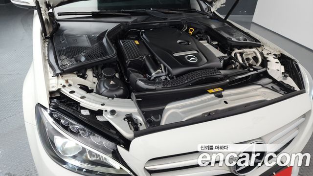 Mercedes-Benz C-Class C200 AMG Line