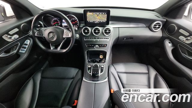 Mercedes-Benz C-Class C200 AMG Line