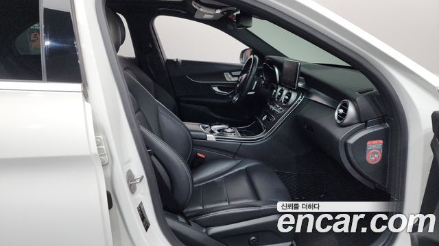 Mercedes-Benz C-Class C200 AMG Line