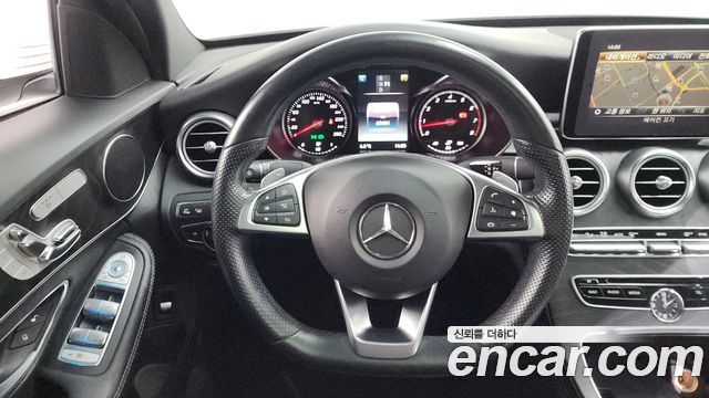 Mercedes-Benz C-Class C200 AMG Line