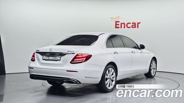Mercedes-Benz E-Class E220d 4MATIC Exclusive