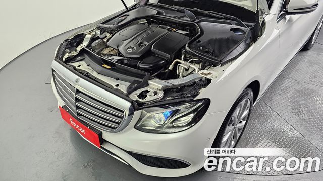 Mercedes-Benz E-Class E220d 4MATIC Exclusive