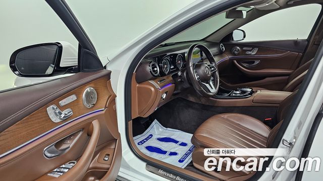 Mercedes-Benz E-Class E220d 4MATIC Exclusive