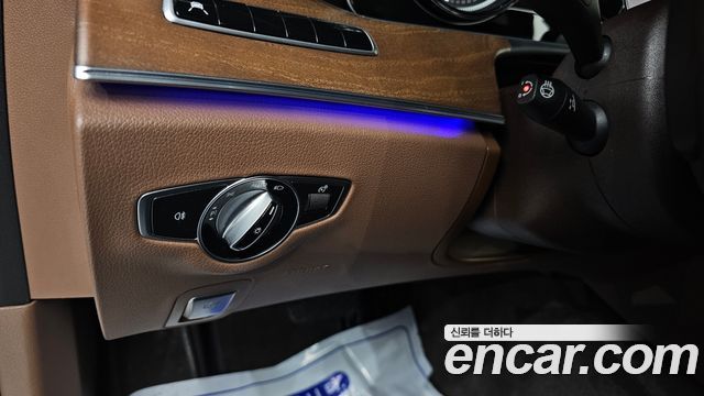 Mercedes-Benz E-Class E220d 4MATIC Exclusive