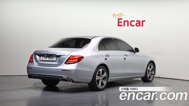 Mercedes-Benz E-Class E300 AV Intelligent Drive