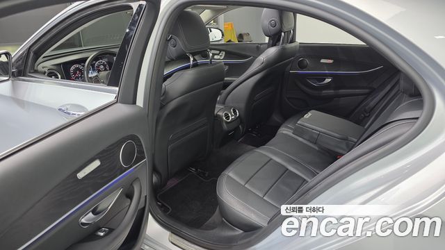 Mercedes-Benz E-Class E300 AV Intelligent Drive