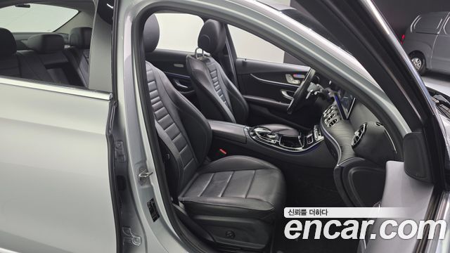 Mercedes-Benz E-Class E300 AV Intelligent Drive
