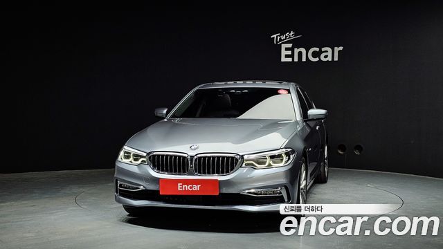 BMW 5-Series 540i xDrive Luxury Plus