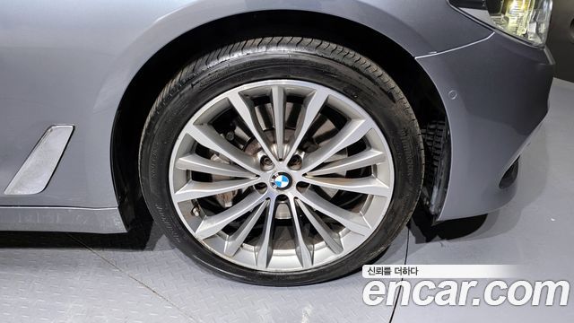 BMW 5-Series 540i xDrive Luxury Plus