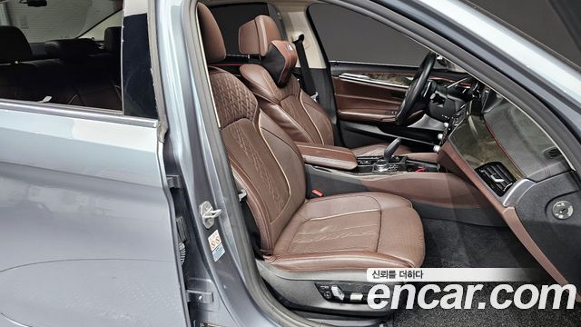 BMW 5-Series 540i xDrive Luxury Plus