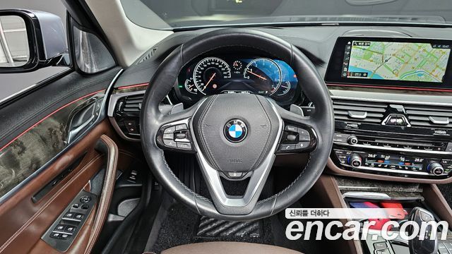 BMW 5-Series 540i xDrive Luxury Plus