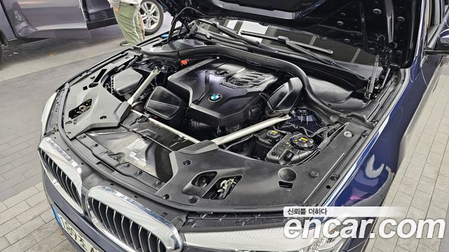 BMW 5-Series 520i Luxury