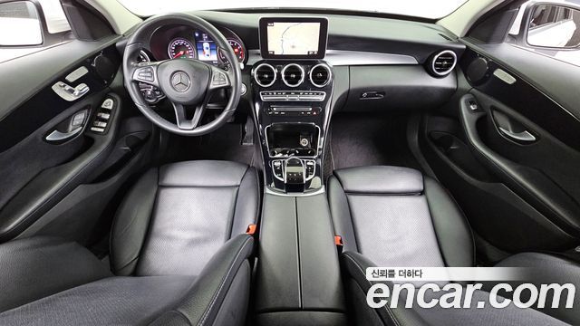 Mercedes-Benz C-Class C200