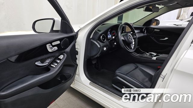 Mercedes-Benz C-Class C200