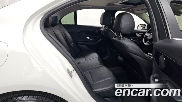Mercedes-Benz C-Class C200