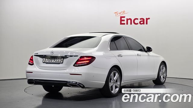 Mercedes-Benz E-Class E200 Avantgarde
