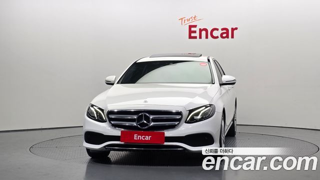 Mercedes-Benz E-Class E200 Avantgarde