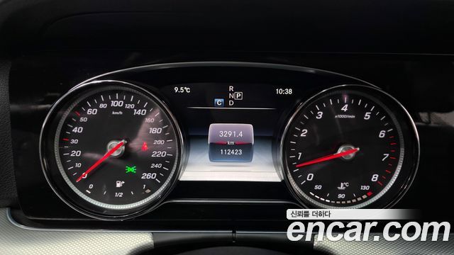 Mercedes-Benz E-Class E200 Avantgarde