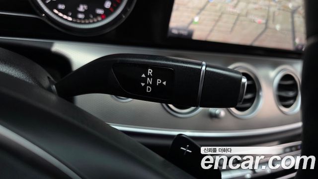 Mercedes-Benz E-Class E200 Avantgarde