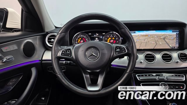 Mercedes-Benz E-Class E200 Avantgarde