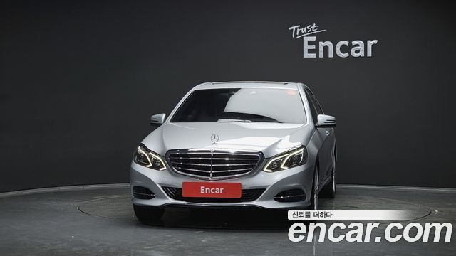 Mercedes-Benz E-Class E300 Elegance