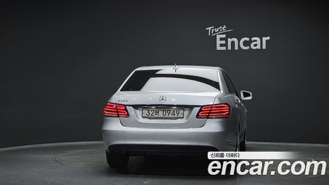 Mercedes-Benz E-Class E300 Elegance