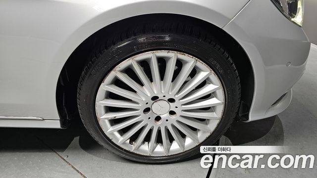 Mercedes-Benz E-Class E300 Elegance