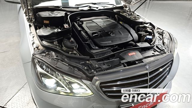 Mercedes-Benz E-Class E300 Elegance