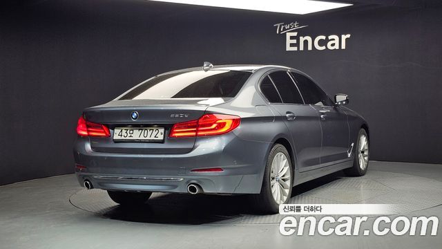 BMW 5-Series 520d Luxury Plus