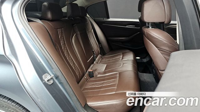 BMW 5-Series 520d Luxury Plus