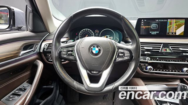 BMW 5-Series 520d Luxury Plus