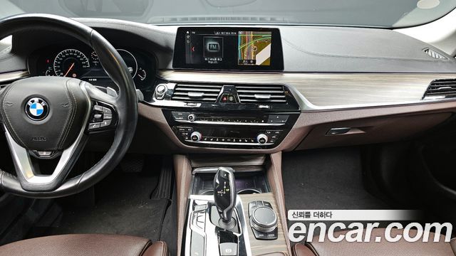 BMW 5-Series 520d Luxury Plus