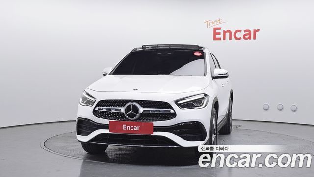 Mercedes-Benz GLA-Class GLA250 4MATIC