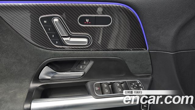 Mercedes-Benz GLA-Class GLA250 4MATIC
