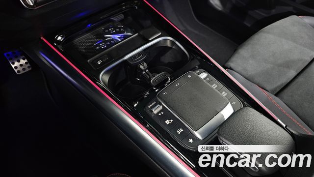 Mercedes-Benz GLA-Class GLA250 4MATIC
