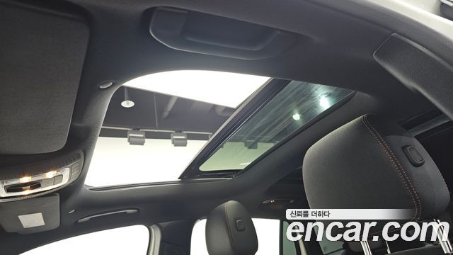 Mercedes-Benz GLA-Class GLA250 4MATIC
