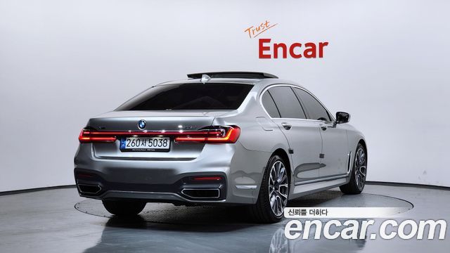 BMW 7-Series 740Li xDrive M Sport Package