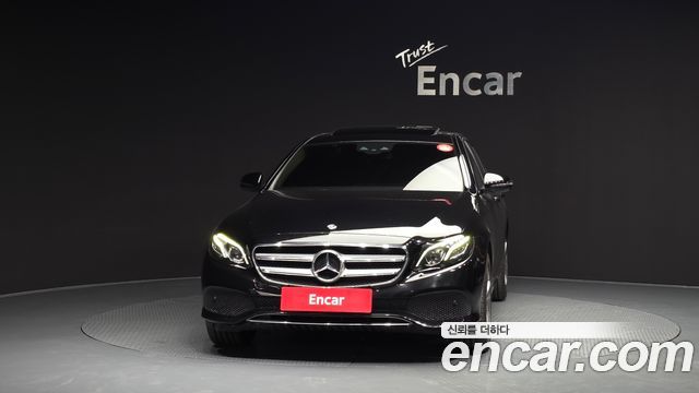 Mercedes-Benz E-Class E220d 4MATIC Avantgarde