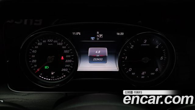 Mercedes-Benz E-Class E220d 4MATIC Avantgarde