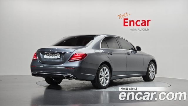 Mercedes-Benz E-Class E300 Exclusive