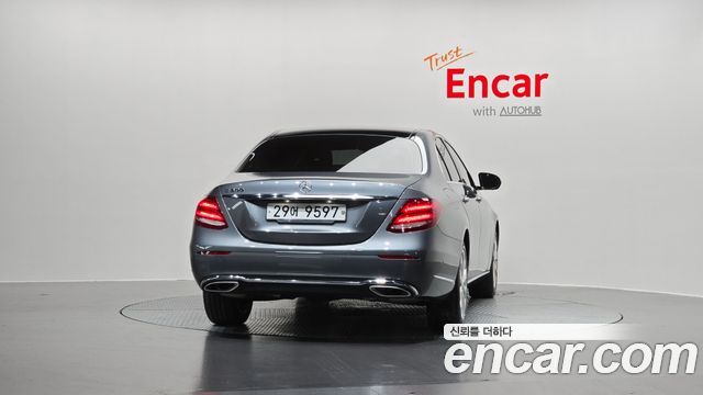 Mercedes-Benz E-Class E300 Exclusive