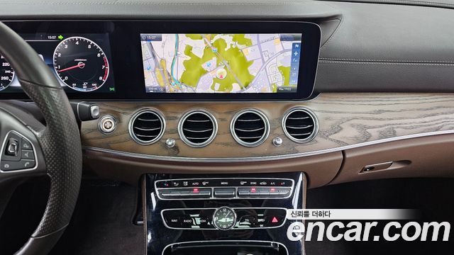 Mercedes-Benz E-Class E300 Exclusive