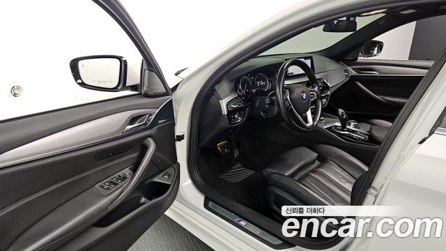 BMW 5-Series 520d xDrive M Sport Package