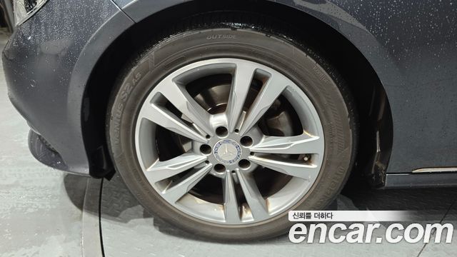 Mercedes-Benz E-Class E220 Bluetec Avantgarde
