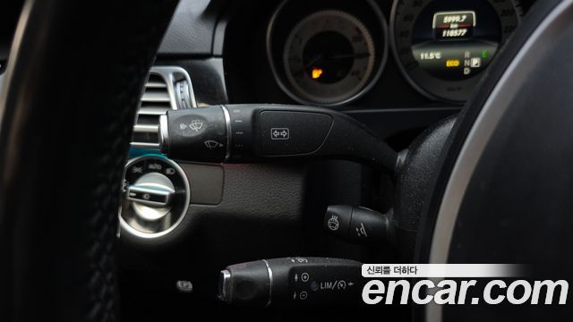 Mercedes-Benz E-Class E220 Bluetec Avantgarde